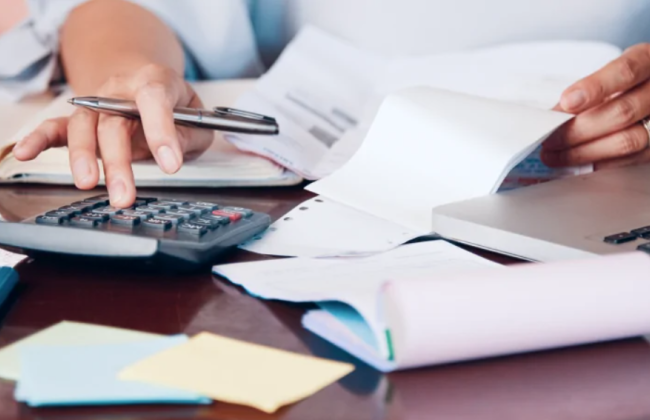 Начисляете работнику сумму за вынужденный прогул: связанный с единым социальным взносом