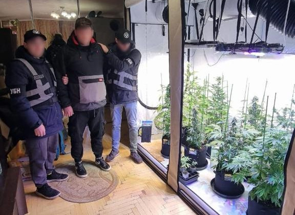 В Киеве разоблачили две нарколаборатории с ежемесячной прибылью в 300 тысяч гривен
