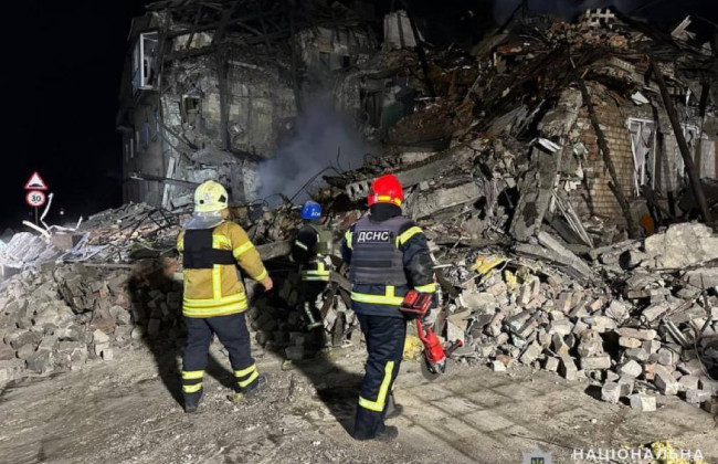 Враг ударил ракетами С-300 по Донецкой области: много пострадавших, фото и видео