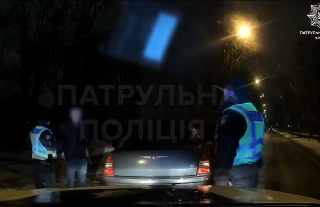 В Киеве патрульные догнали водителя, который не остановился на сигнал об остановке: видео