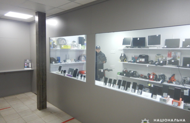 В Одессе экс-работницу ломбарда подозревают в присвоении более четверти миллиона гривен