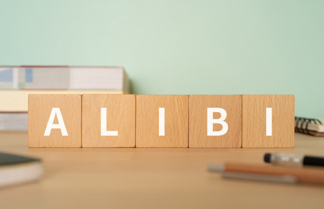 Верховный Суд высказался о допустимости доказательства, подтверждающего алиби обвиняемого