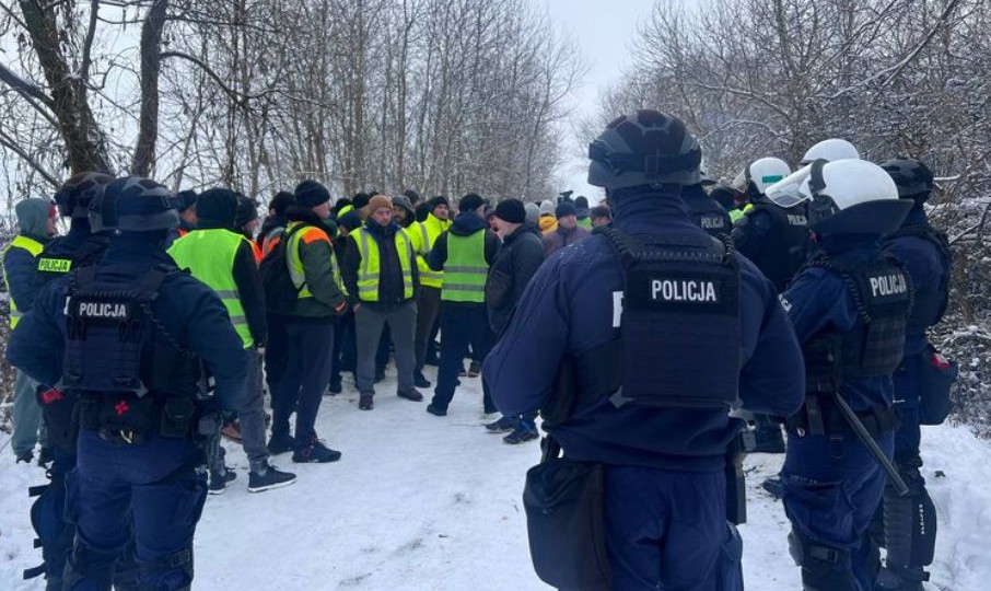 Украинские водители объявили голодовку из-за блокады польской границы