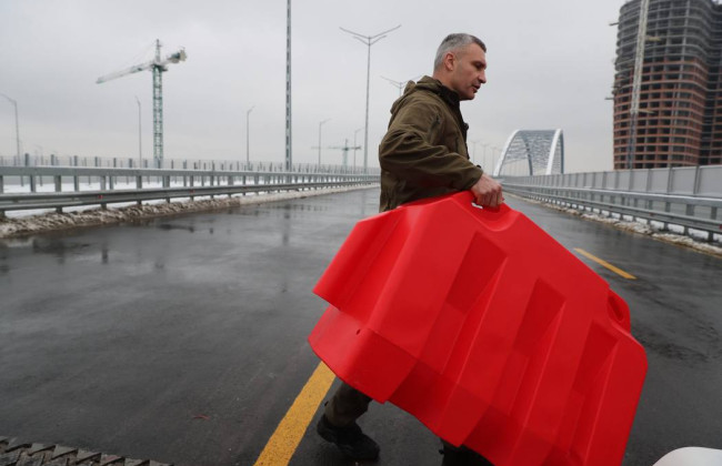 В Киеве открыли движение Подольско-Воскресенским мостовым переходом – фото