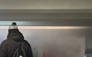 В Киеве произошел пожар в ТЦ Оазис, видео