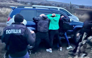 У відпустку за підробленими документами: в Одеській області викрили ділків, які переправляли ухилянтів за кордон