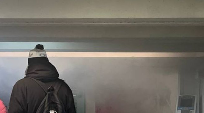 В Киеве произошел пожар в ТЦ Оазис, видео