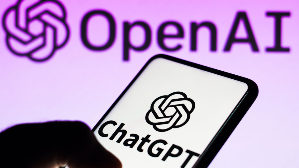 OpenAI отложила запуск магазина приложений GPT для специальных чат-ботов: в чем причина