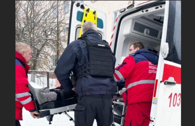 Приехали к родственникам и попали под обстрел: в Черниговской области пострадала семья с ребенком