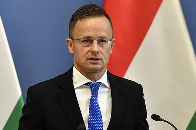 Глава МИД Венгрии подтвердил, что Порошенко инициировал встречу с Орбаном