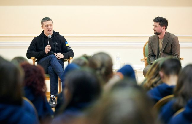 Чиновникам дадут э-удостоверение госслужащего в Дії, а впоследствии люди смогут ставить им оценки через приложение, — Федоров