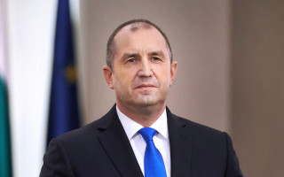 Президент Болгарии ветировал соглашение с Украиной о поставках 100 БТР