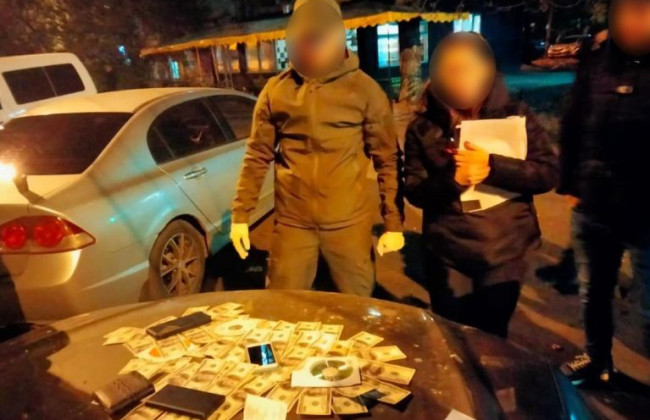 Трудоустраивали уклонистов к стратегическим предприятиям для выезда за границу: в Одессе разоблачили схему