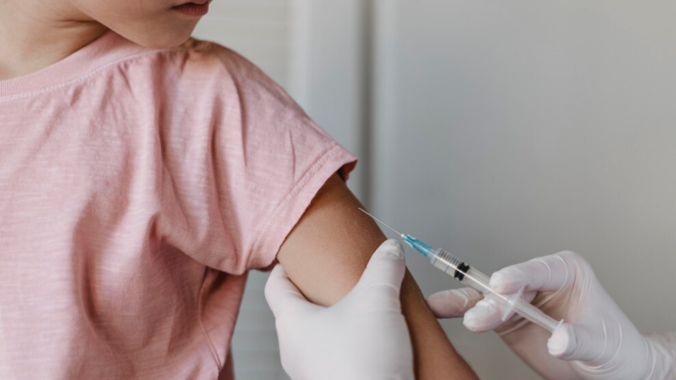 В Минздраве объяснили, что делать, если ребенок пропустил прививку