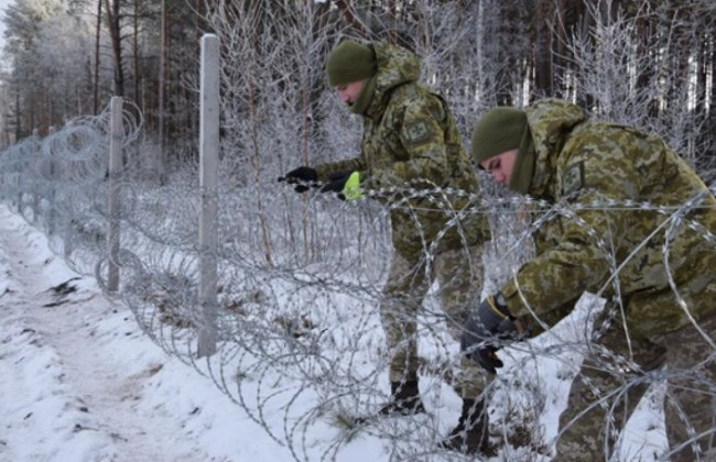 Кабмин запретил свободный въезд, проживание и пребывание лиц в пограничной полосе