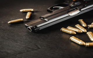 У росії восьмикласниця в школі влаштувала стрілянину і наклала на себе руки: відео