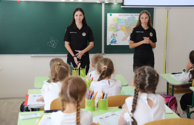 В каждом учебном заведении будут металлоискатели, рамки и сотрудники полиции — МВД