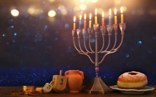 SUD.ua вітає з Ханукою