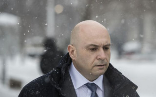 Бывший юрист Apple избежал тюрьмы за торговлю инсайдерской информацией