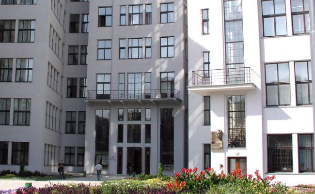 Хозяйственный суд Харьковской области сообщил о наличии вакантных должностей