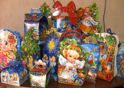 Какие условия освобождения от НДС продажи новогодних подарков: объяснение