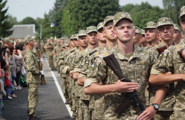 Всех уволенных срочников переведут в мобилизационный ресурс
