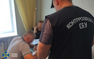 Закупівля запчастин для бойових літаків СУ-27: очільника оборонного заводу викрили на розкраданні коштів, — СБУ