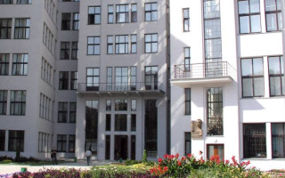 Господарський суд Харківської області повідомив про наявність вакантних посад