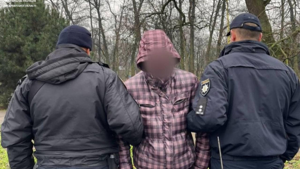 В Ужгороде нашли и оштрафовали мужчину, который запускал фейерверки ночью