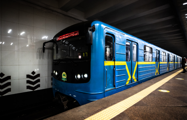 В метро Киева рассматривают возможность запуска челночного движения на участке «Демеевская» – «Теремки»