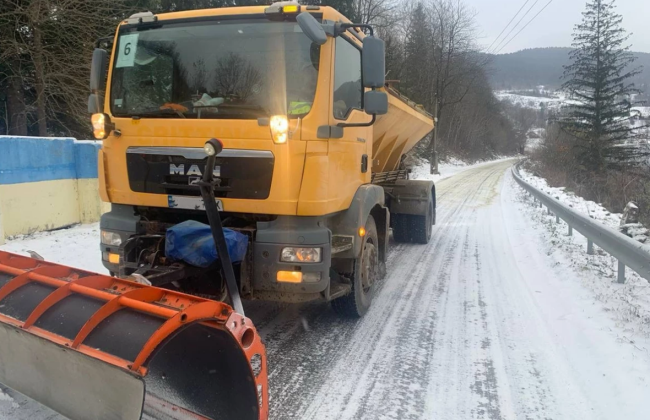 Во Львовской ОГА ответили, почему дороги области расчищены «не так хорошо, как хотелось бы»