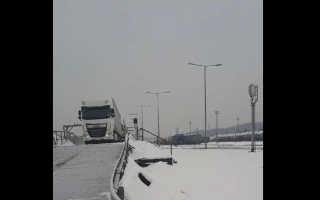 Перші вантажівки прибули до Польщі залізницею – УЗ, відео