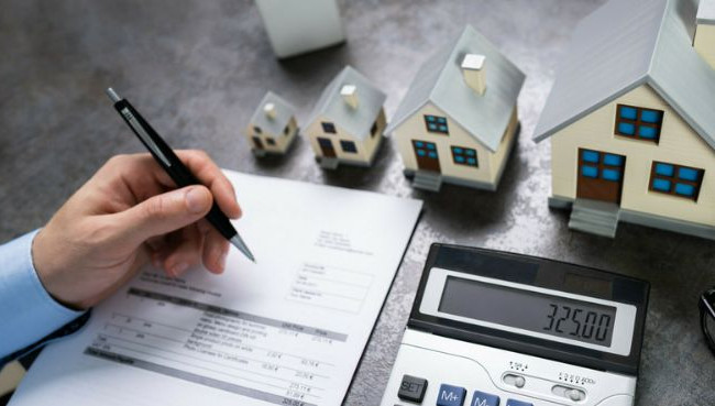 Субсидия в Украине: получит ли помощь пенсионер, который по наследству получил квартиру и дом