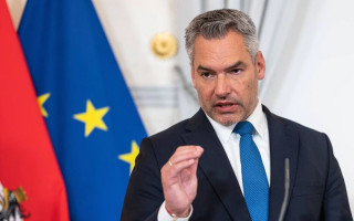 Канцлер Австрії Нехаммер виступив проти переговорів щодо вступу України до ЄС