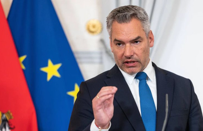 Канцлер Австрии Нехаммер выступил против переговоров о вступлении Украины в ЕС
