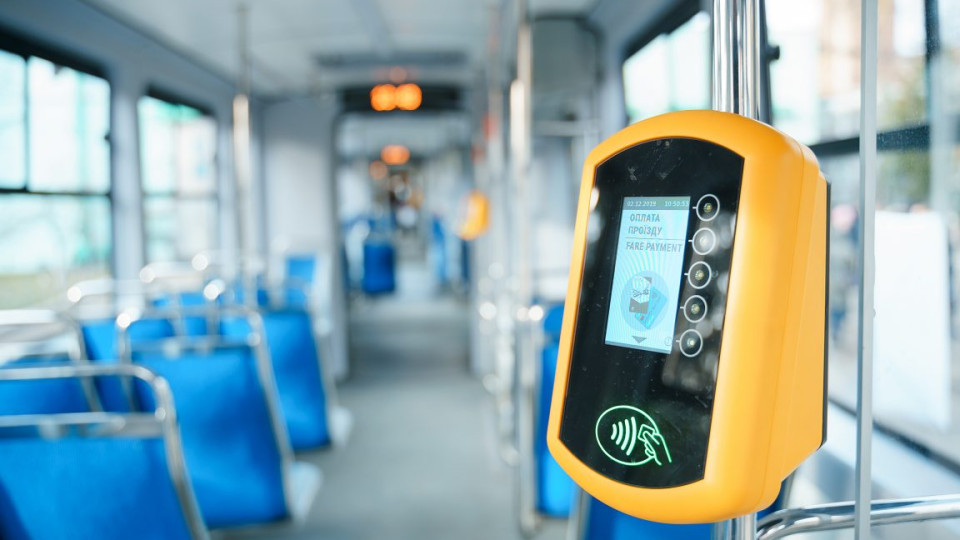 У Львові перейшли на безготівкову оплату у транспорті