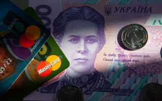 В Україні хочуть розширити список банків, які виплачуватимуть пенсії та різні види соцдопомоги