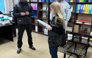 Правоохоронці провели обшуки в «Київавтошляхміст» та у підрядників, причетних до ремонту Південного мосту
