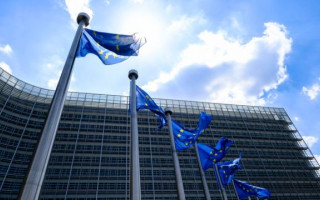 ЕС отказалась разморозить для Венгрии 10 из 30 млрд евро