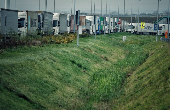 Пропуск грузовиков из Украины в Словакию частично возобновлен – Госпогранслужба