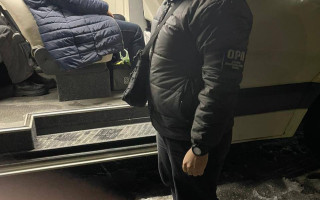 Прикордонники віднайшли «таємного» пасажира, який нелегально намагався перетнути кордон