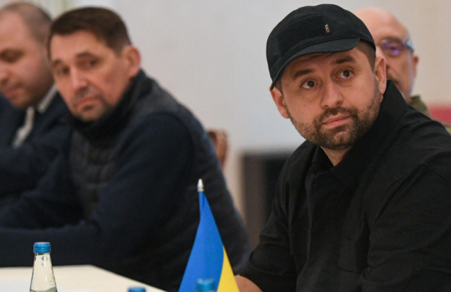 Верховна Рада розгляне законопроект Арахамії та Безуглої про гендерну рівність у війську, обмеження на відео у TikTok, пенсії і відпустки військовослужбовців