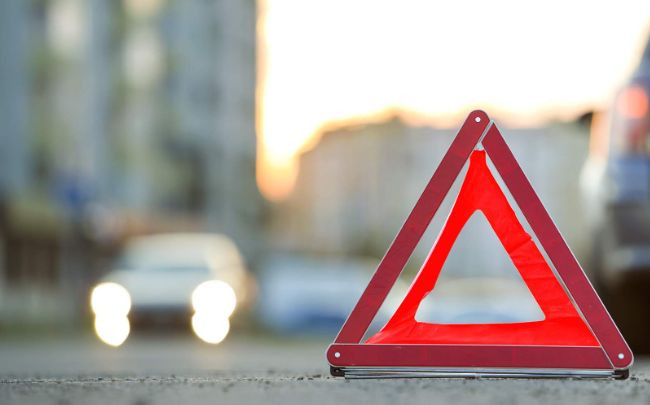 Во Львовской области автомобиль с военными попал в ДТП: есть погибшие