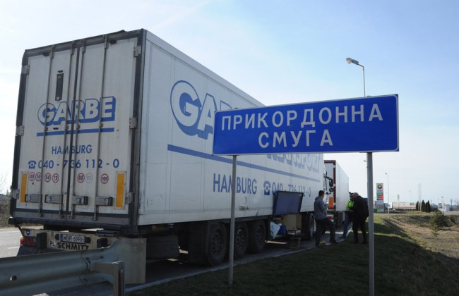 На польской границе в очереди из-за забастовки перевозчиков умер украинский водитель