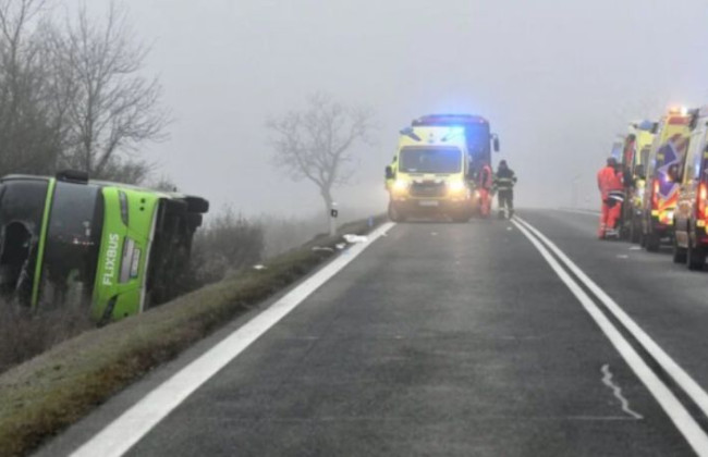 В Словакии перевернулся автобус из Украины с 53 пассажирами, фото