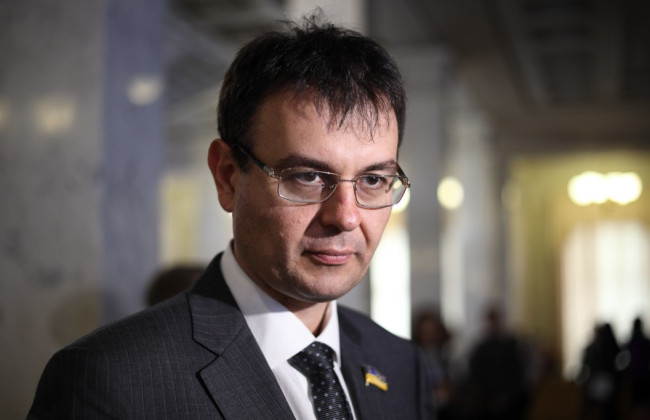 Гетманцев заявил, что известный сервис кино для взрослых избегает уплаты налога на Google