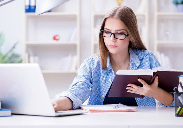 Можно ли не предоставлять учебный отпуск во время простоя: разъяснение