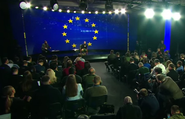 «Компромисс – всем нам выжить»: Зеленский заявил, что Украина шла на уступки с Польшей по вывозу зерна