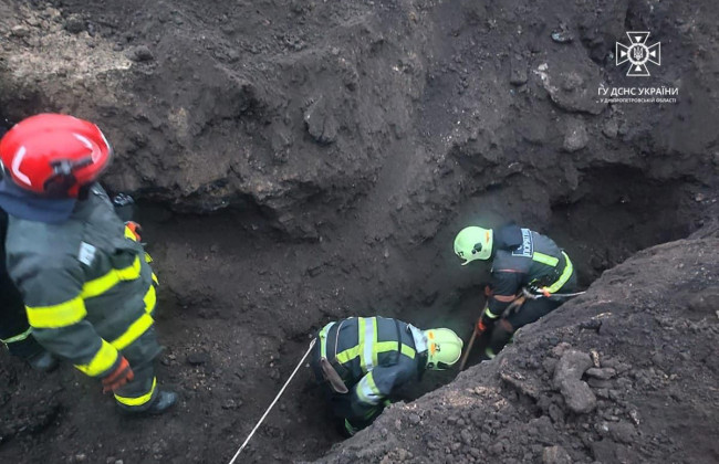 На Днепропетровщине во время проведения земляных работ произошел обвал грунта