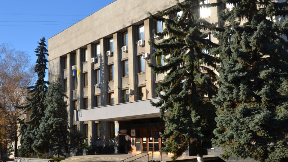 Ремонт с убытком в 700 тысяч гривен: чиновников Ужгородского горсовета разоблачили на хищении